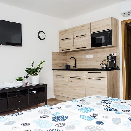 Apartmany U Kotacku Veverske Kninice Buitenkant foto